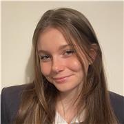 Offro lezioni private di inglese sia per adulti che per bambini, per aiutare nell'apprendimento della lingua